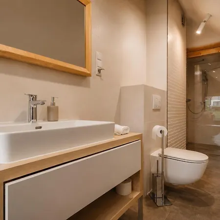 شقة Czorsztyn Lux Apartments- Z Prywatna Sauna 221 *